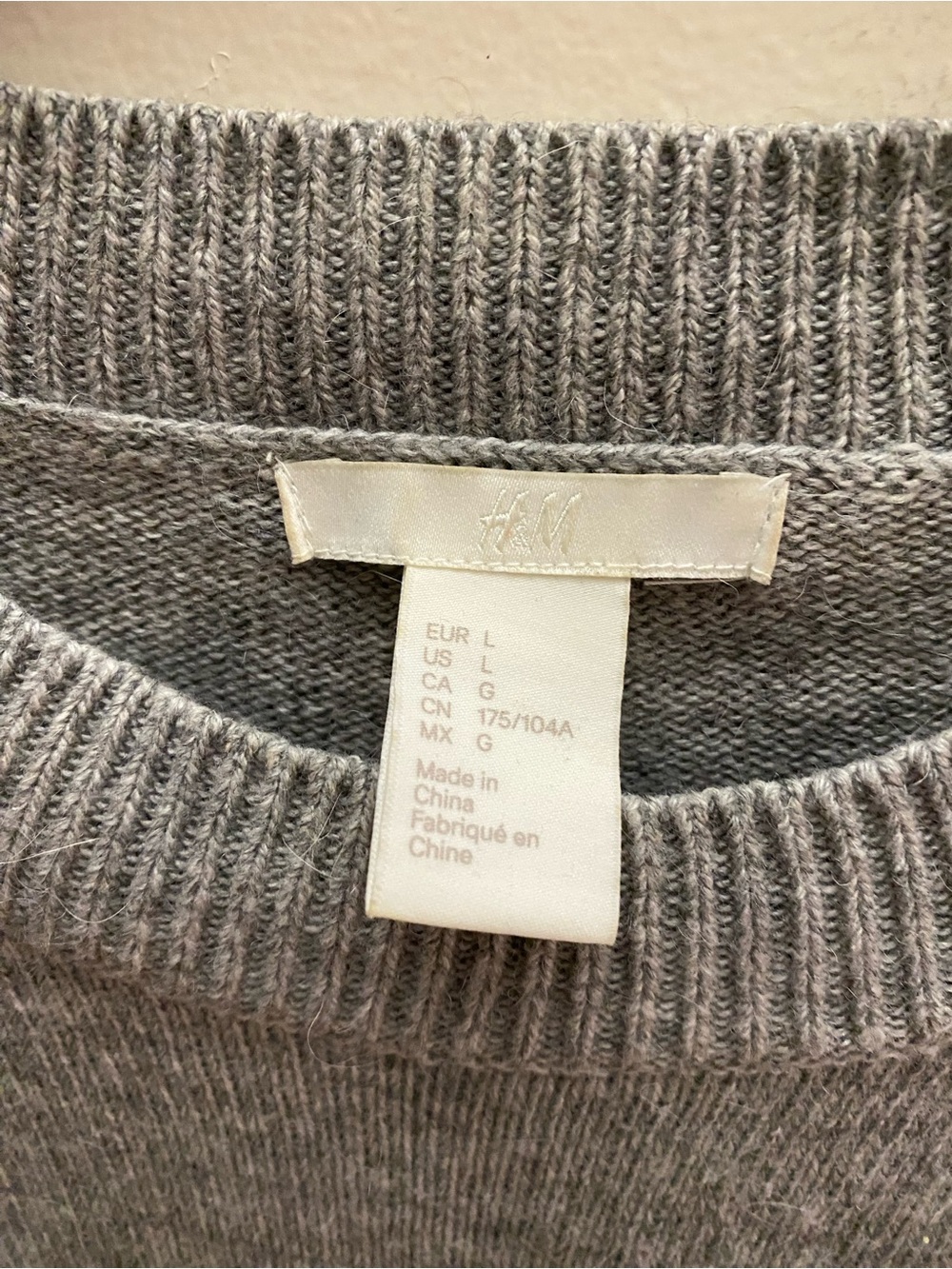 H&M Gray 'Gangsta Wrapper' Embellished Pug Sweater with Red Accent - Picture 3 of 8